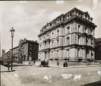 Adolph Witteman, “A. T. Stewart Mansion”, New York, 1882. Photograph. Museum of the City of New York, New York.